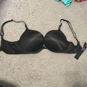 barely used bombshell victoria secret bra